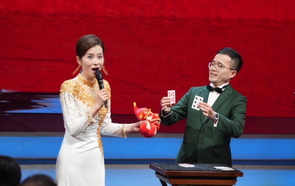 癌不到一年“不良嗜好”已戒掉却略显憔悴AG真人游戏第一品牌可喜可贺！刘谦抗(图7)