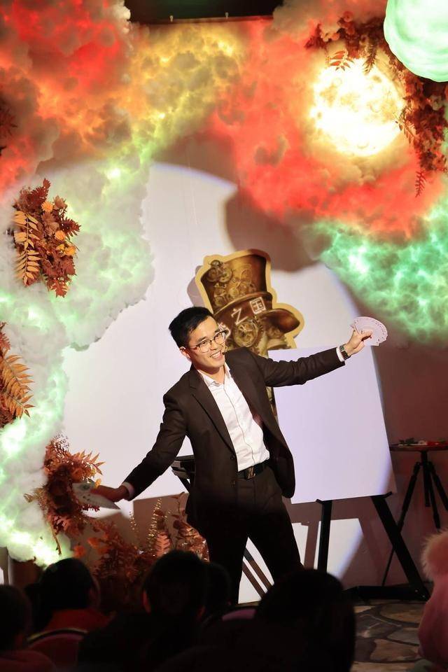 癌不到一年“不良嗜好”已戒掉却略显憔悴AG真人游戏第一品牌可喜可贺！刘谦抗(图16)